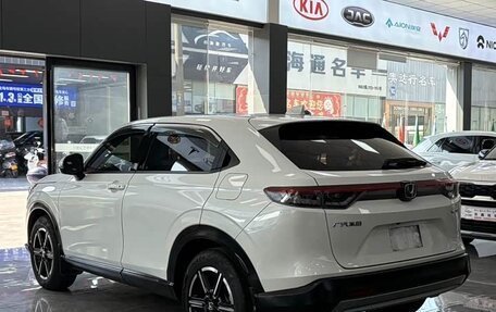 Honda Vezel, 2022 год, 1 850 000 рублей, 4 фотография