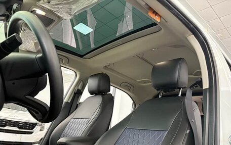 Honda Vezel, 2022 год, 1 850 000 рублей, 11 фотография