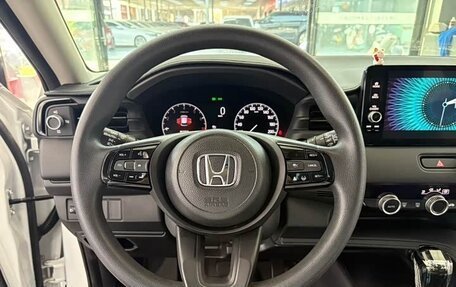 Honda Vezel, 2022 год, 1 850 000 рублей, 8 фотография