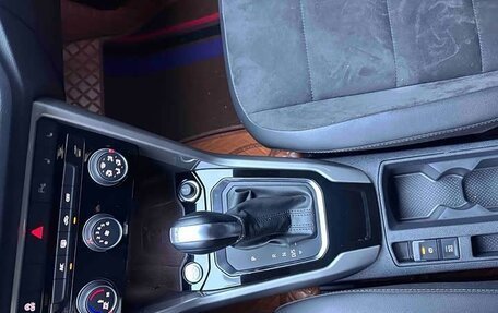 Volkswagen T-Roc I, 2022 год, 1 756 000 рублей, 16 фотография