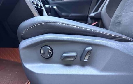 Volkswagen T-Roc I, 2022 год, 1 756 000 рублей, 18 фотография