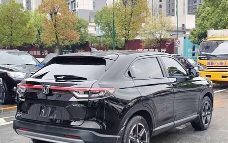 Honda Vezel, 2022 год, 1 850 000 рублей, 4 фотография