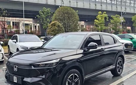 Honda Vezel, 2022 год, 1 850 000 рублей, 3 фотография