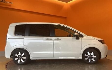 Honda Freed, 2025 год, 1 992 000 рублей, 4 фотография