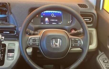 Honda Freed, 2025 год, 1 992 000 рублей, 10 фотография