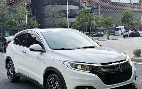 Honda Vezel, 2022 год, 1 500 000 рублей, 3 фотография