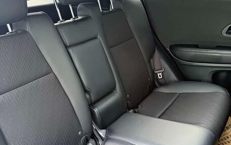 Honda Vezel, 2022 год, 1 500 000 рублей, 11 фотография