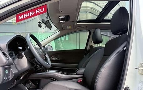 Honda Vezel, 2022 год, 1 500 000 рублей, 7 фотография