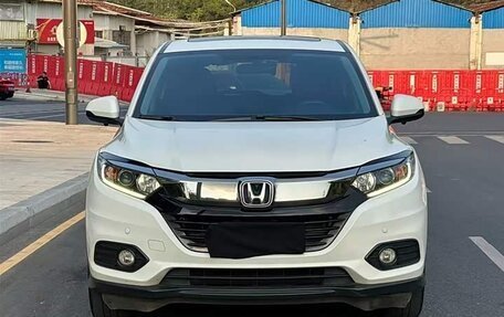 Honda Vezel, 2022 год, 1 470 000 рублей, 2 фотография