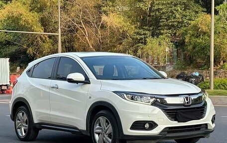 Honda Vezel, 2022 год, 1 470 000 рублей, 3 фотография
