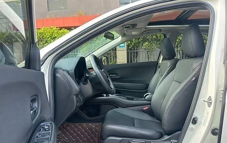 Honda Vezel, 2022 год, 1 470 000 рублей, 7 фотография