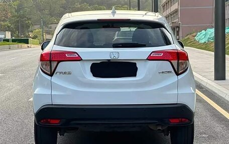 Honda Vezel, 2022 год, 1 470 000 рублей, 6 фотография