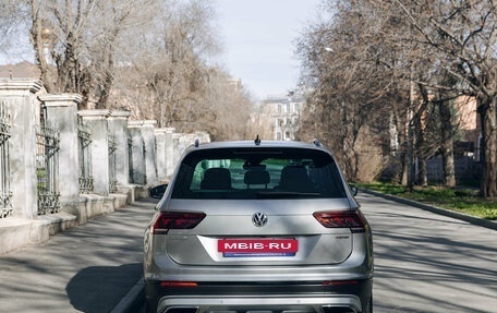 Volkswagen Tiguan II, 2020 год, 3 400 000 рублей, 2 фотография