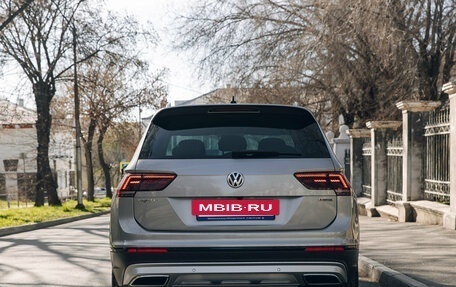 Volkswagen Tiguan II, 2020 год, 3 400 000 рублей, 3 фотография