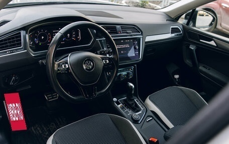 Volkswagen Tiguan II, 2020 год, 3 400 000 рублей, 24 фотография