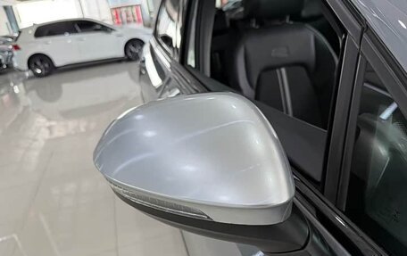 Volkswagen Golf VIII, 2022 год, 1 930 000 рублей, 23 фотография