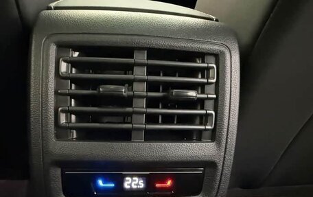 Volkswagen Golf VIII, 2022 год, 1 930 000 рублей, 20 фотография