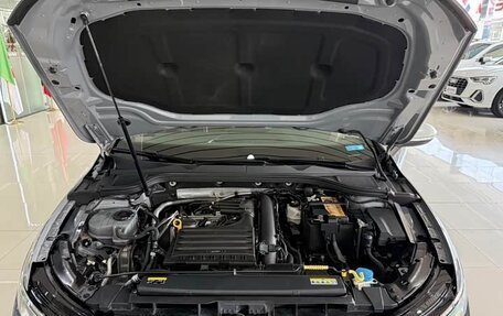 Volkswagen Golf VIII, 2022 год, 1 930 000 рублей, 25 фотография