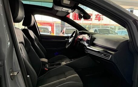 Volkswagen Golf VIII, 2022 год, 1 930 000 рублей, 22 фотография