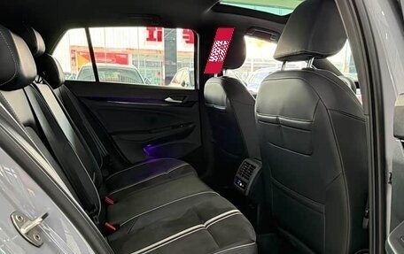 Volkswagen Golf VIII, 2022 год, 1 930 000 рублей, 21 фотография