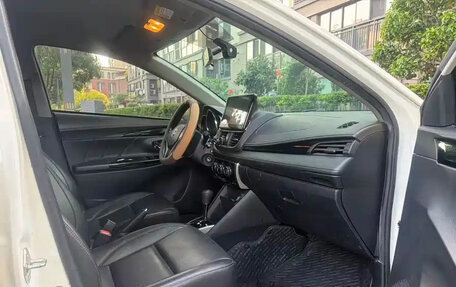 Toyota Yaris XP150 рестайлинг, 2022 год, 1 140 000 рублей, 7 фотография