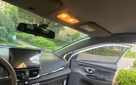 Toyota Yaris XP150 рестайлинг, 2022 год, 1 140 000 рублей, 8 фотография