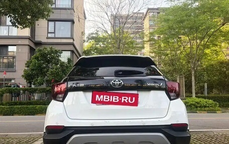 Toyota Yaris XP150 рестайлинг, 2022 год, 1 140 000 рублей, 6 фотография