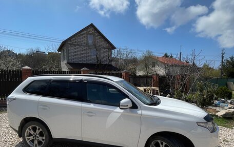 Mitsubishi Outlander III рестайлинг 3, 2012 год, 1 450 000 рублей, 7 фотография