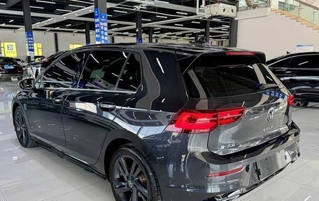 Volkswagen Golf VIII, 2022 год, 1 850 000 рублей, 4 фотография