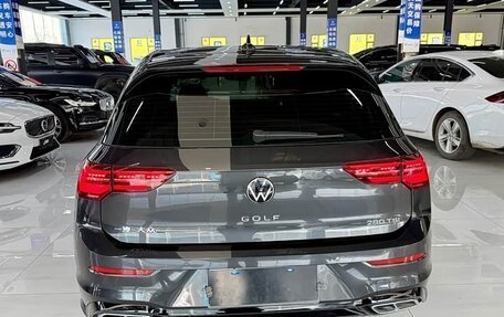 Volkswagen Golf VIII, 2022 год, 1 850 000 рублей, 5 фотография