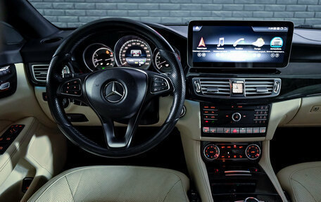 Mercedes-Benz CLS, 2015 год, 2 680 000 рублей, 22 фотография