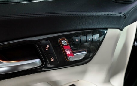 Mercedes-Benz CLS, 2015 год, 2 680 000 рублей, 14 фотография