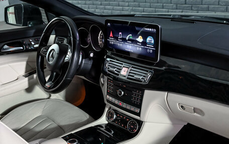 Mercedes-Benz CLS, 2015 год, 2 680 000 рублей, 26 фотография