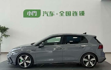 Volkswagen Golf VIII, 2022 год, 1 830 000 рублей, 2 фотография