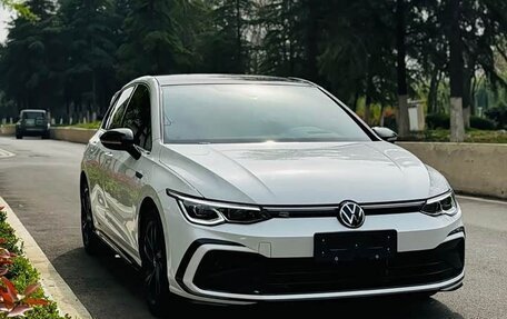 Volkswagen Golf VIII, 2022 год, 1 870 000 рублей, 3 фотография