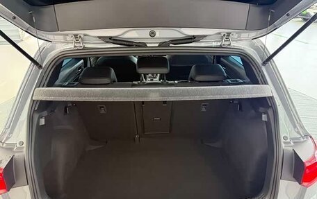 Volkswagen Golf VIII, 2022 год, 1 830 000 рублей, 18 фотография