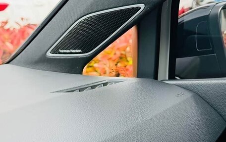 Volkswagen Golf VIII, 2022 год, 1 870 000 рублей, 10 фотография