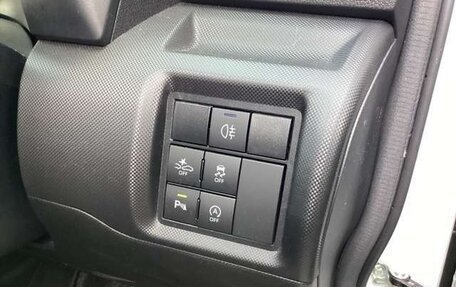 Toyota Raize I, 2021 год, 1 250 000 рублей, 13 фотография