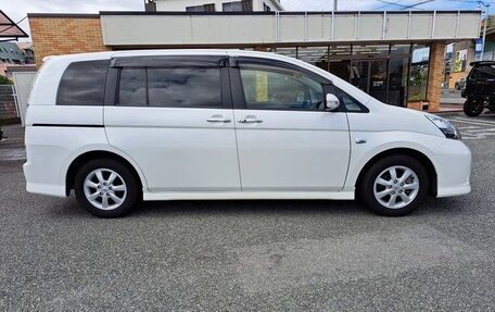 Toyota ISis I, 2017 год, 1 115 000 рублей, 8 фотография