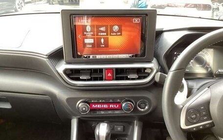 Toyota Raize I, 2021 год, 1 250 000 рублей, 15 фотография