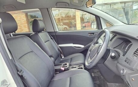 Toyota ISis I, 2017 год, 1 115 000 рублей, 10 фотография