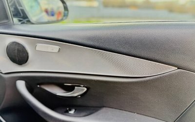 Mercedes-Benz E-Класс, 2020 год, 1 900 000 рублей, 1 фотография