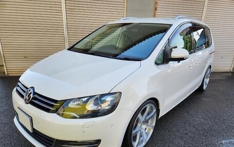 Volkswagen Sharan II, 2022 год, 1 150 000 рублей, 1 фотография