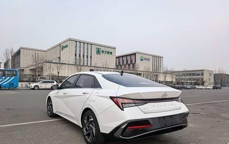 Hyundai Elantra, 2022 год, 1 500 000 рублей, 5 фотография