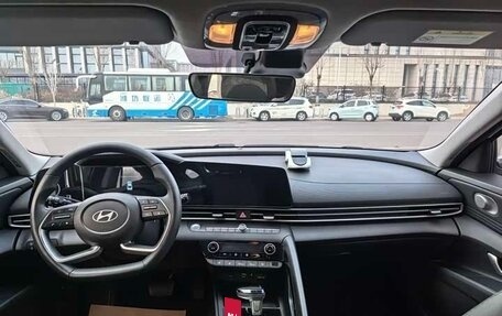 Hyundai Elantra, 2022 год, 1 500 000 рублей, 10 фотография