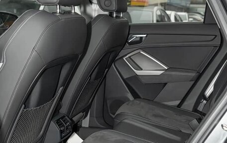 Audi Q3, 2023 год, 2 670 000 рублей, 16 фотография