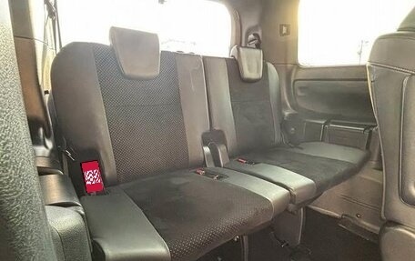 Toyota Voxy III, 2021 год, 1 950 005 рублей, 9 фотография