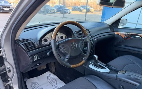 Mercedes-Benz E-Класс, 2003 год, 747 000 рублей, 11 фотография