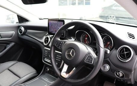 Mercedes-Benz CLA, 2017 год, 1 350 000 рублей, 21 фотография