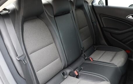 Mercedes-Benz CLA, 2017 год, 1 350 000 рублей, 25 фотография